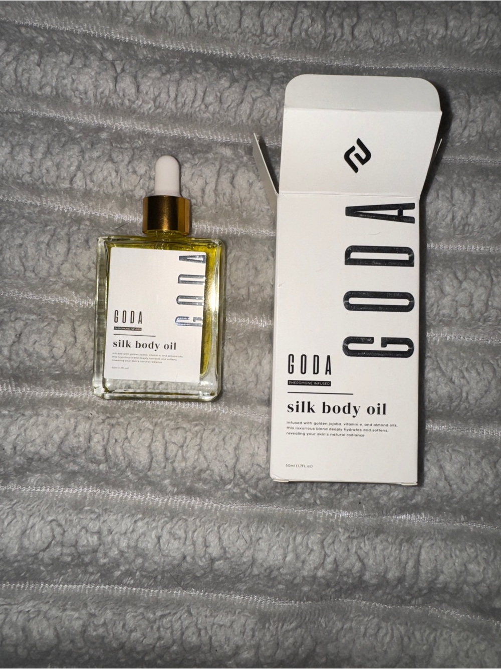 GODA Silk Body Oil New In Box